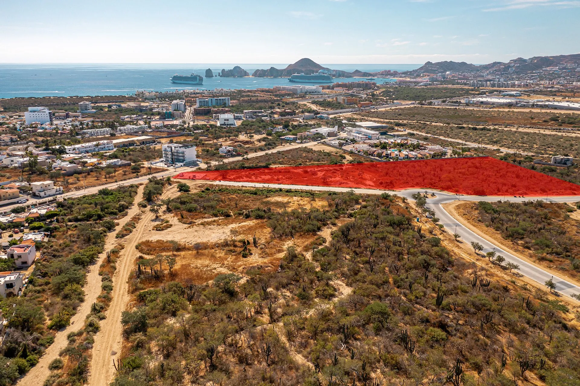 Lot I, is an excellent option for comercial and/or residential development. This 8.7 acre development parcel is located inside one of the most popular communities in Los Cabos.